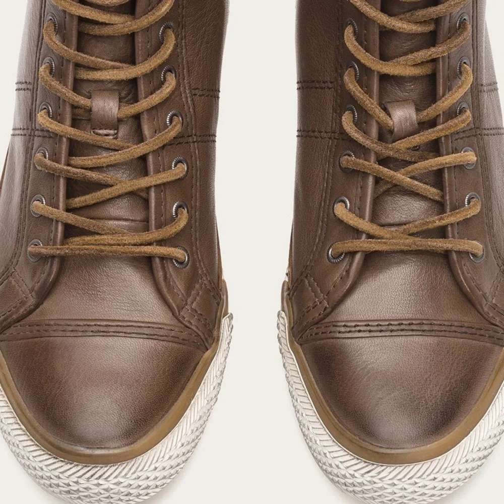 FRYE Greene High Back Zip in Grey